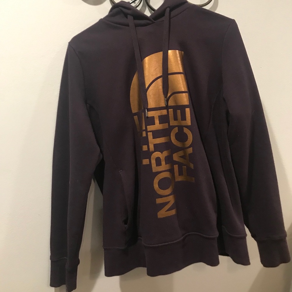 The North Face hoodie with pockets